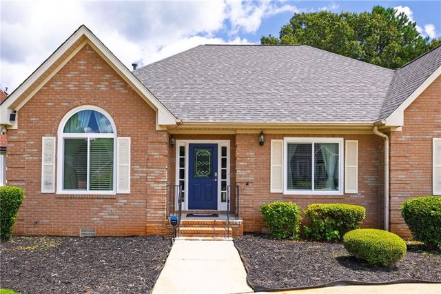 9396 Woodlawn Drive, Douglasville, GA 30135