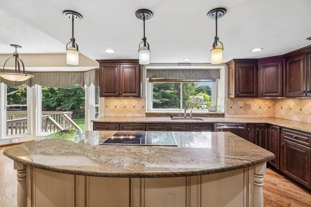 991 Lakepointe Court, Union, KY 41091