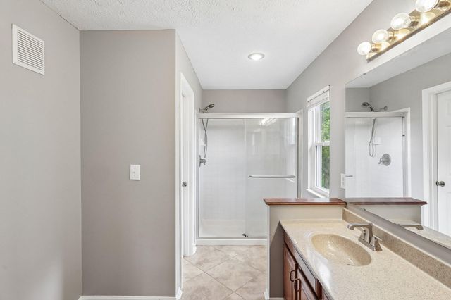 991 Lakepointe Court, Union, KY 41091