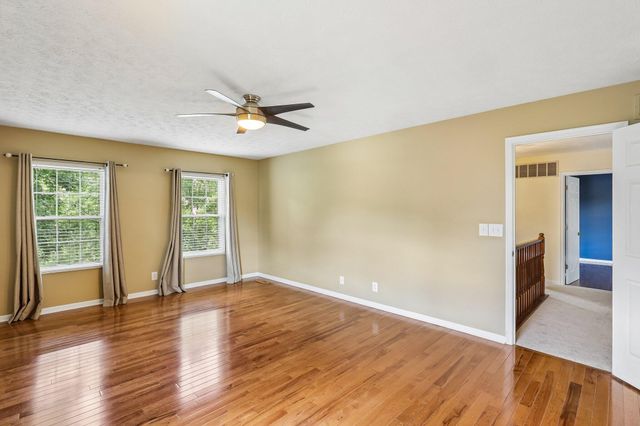 991 Lakepointe Court, Union, KY 41091