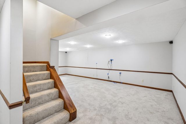 991 Lakepointe Court, Union, KY 41091