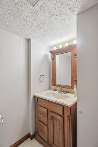 991 Lakepointe Court, Union, KY 41091