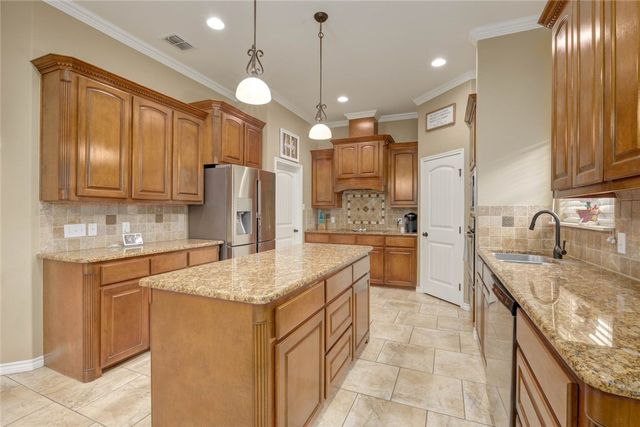 3914 Elvis Dr, Corpus Christi, TX 78414