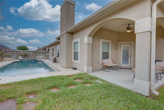 3914 Elvis Dr, Corpus Christi, TX 78414