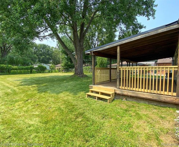 1907 Kirkton Drive, Troy, MI 48083
