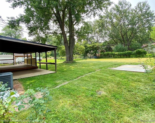 1907 Kirkton Drive, Troy, MI 48083