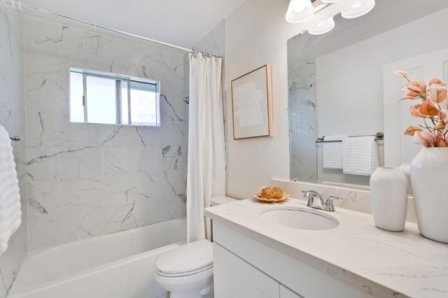 2047 Montecito Avenue 7, Mountain View, CA 94043