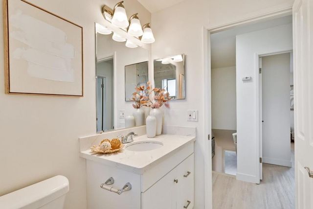 2047 Montecito Avenue 7, Mountain View, CA 94043