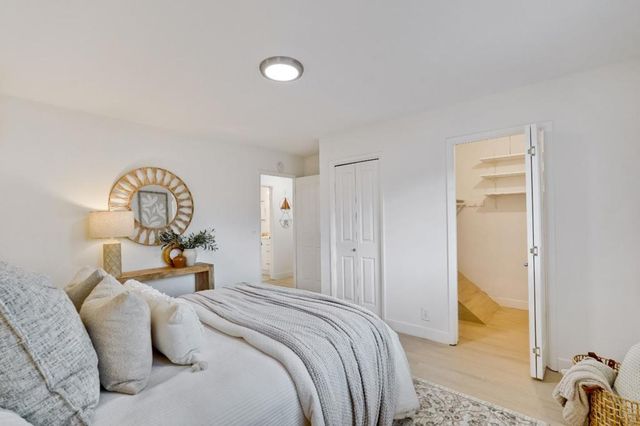 2047 Montecito Avenue 7, Mountain View, CA 94043
