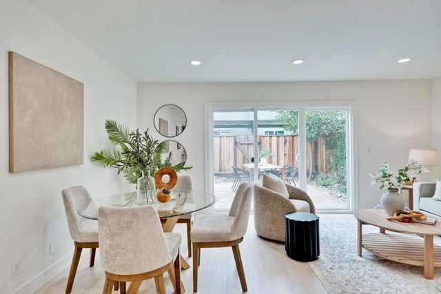 2047 Montecito Avenue 7, Mountain View, CA 94043