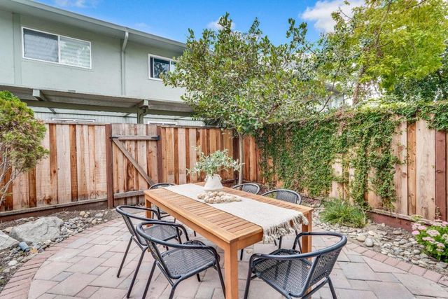 2047 Montecito Avenue 7, Mountain View, CA 94043