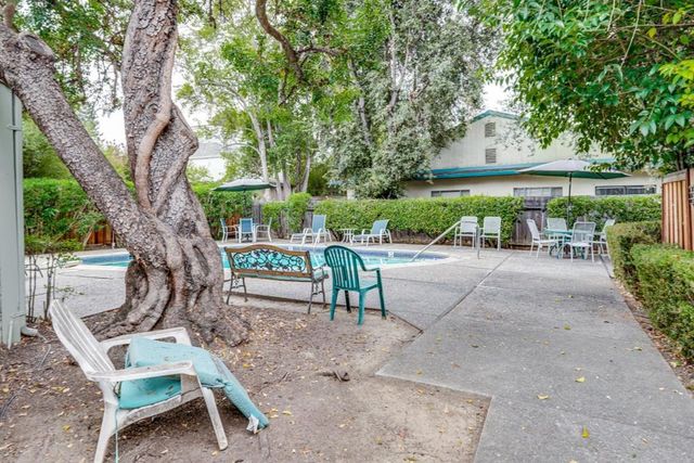 2047 Montecito Avenue 7, Mountain View, CA 94043