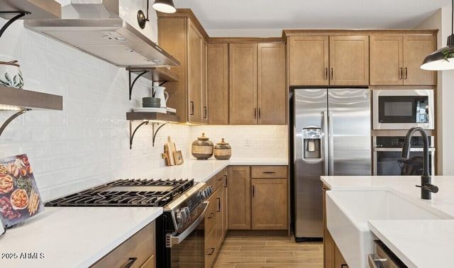 8051 W Harmont Drive, Peoria, AZ 85345