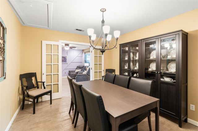 609 David Avenue, League City, TX 77573