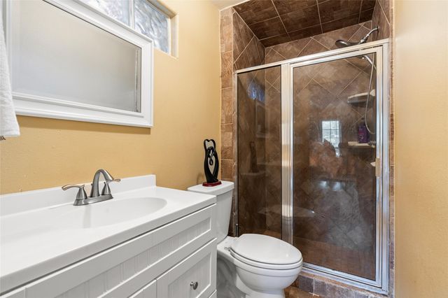 609 David Avenue, League City, TX 77573