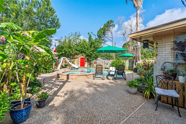 609 David Avenue, League City, TX 77573