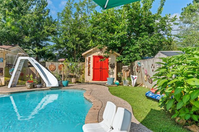 609 David Avenue, League City, TX 77573