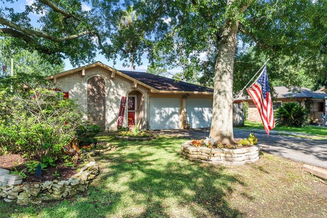 609 David Avenue, League City, TX 77573