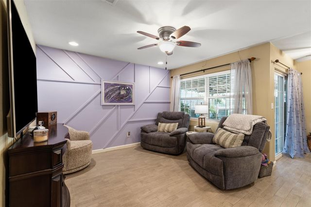 609 David Avenue, League City, TX 77573