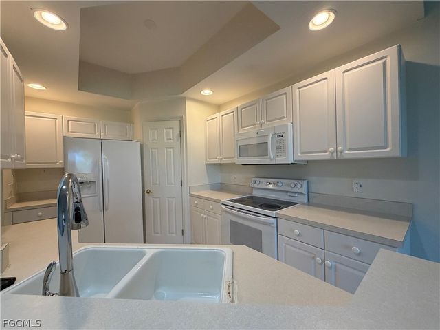 14999 Rivers Edge CT 202, Fort Myers, FL 33908