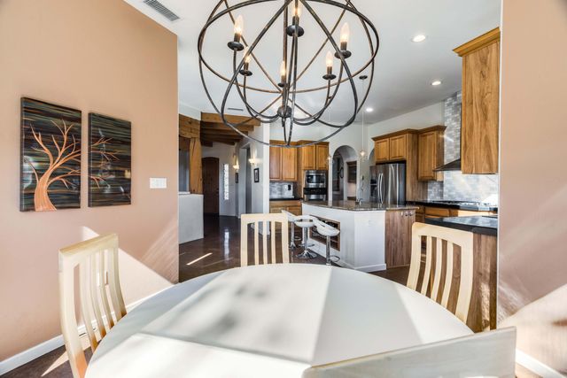 2201 Rozinante Court NW, Albuquerque, NM 87104