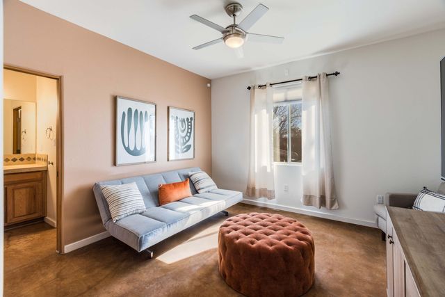 2201 Rozinante Court NW, Albuquerque, NM 87104