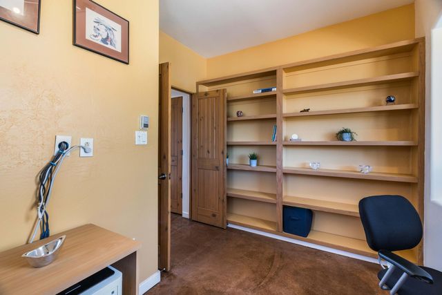 2201 Rozinante Court NW, Albuquerque, NM 87104