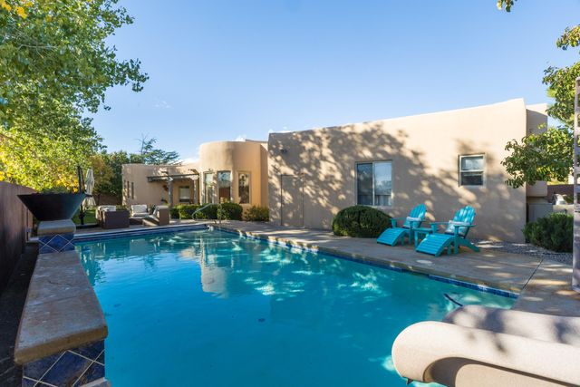 2201 Rozinante Court NW, Albuquerque, NM 87104