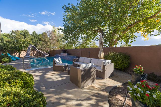 2201 Rozinante Court NW, Albuquerque, NM 87104