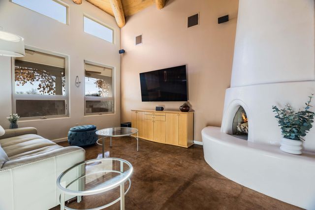 2201 Rozinante Court NW, Albuquerque, NM 87104