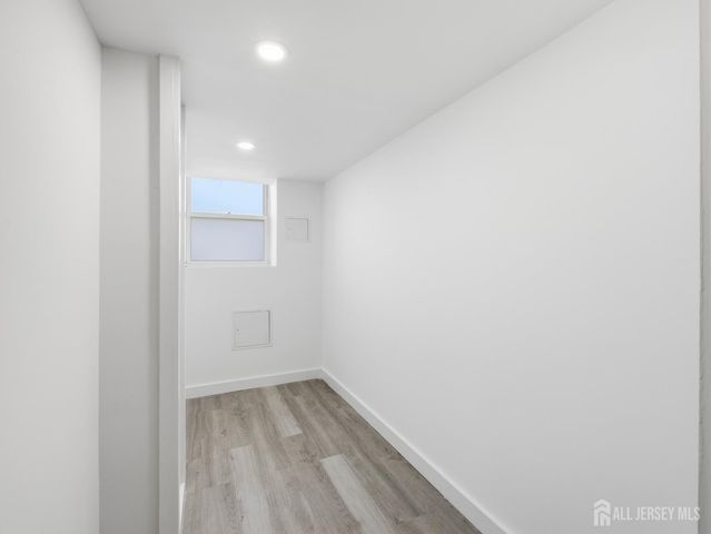 14 John Street, Carteret, NJ 07008