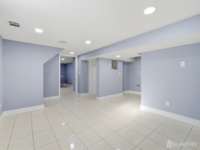 14 John Street, Carteret, NJ 07008