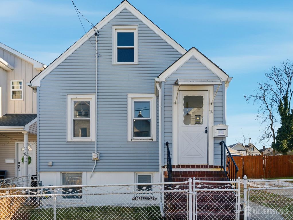 14 John Street, Carteret, NJ 07008