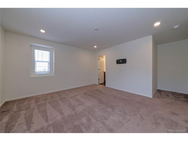 6253 N Liverpool St, Aurora, CO 80019