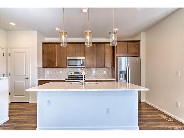 6253 N Liverpool St, Aurora, CO 80019