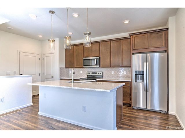 6253 N Liverpool St, Aurora, CO 80019