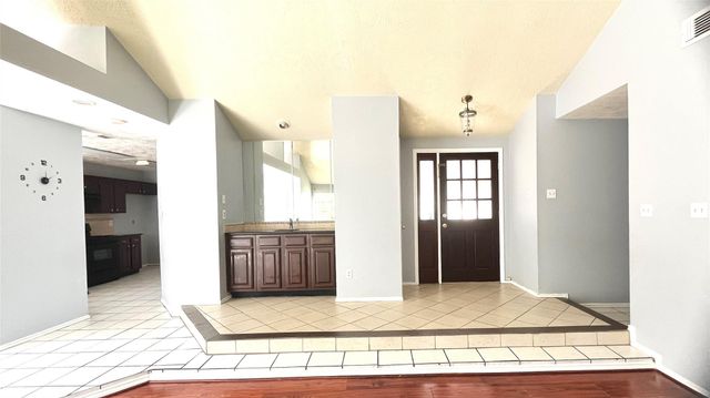 7927 Manzano Drive, Houston, TX 77083