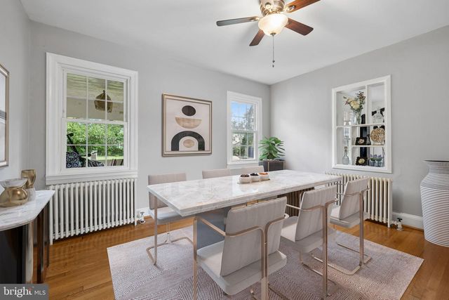 564 ORCHARD ST, Strasburg, VA 22657
