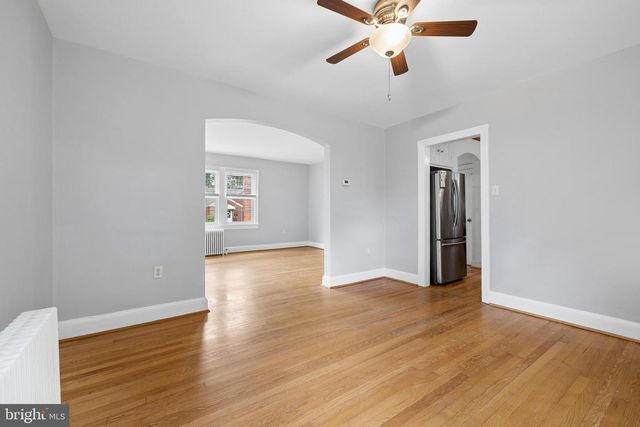 564 ORCHARD ST, Strasburg, VA 22657