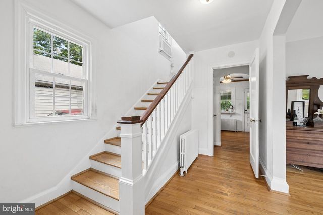 564 ORCHARD ST, Strasburg, VA 22657