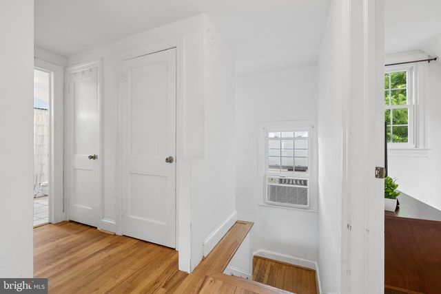 564 ORCHARD ST, Strasburg, VA 22657
