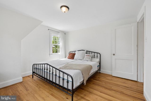564 ORCHARD ST, Strasburg, VA 22657