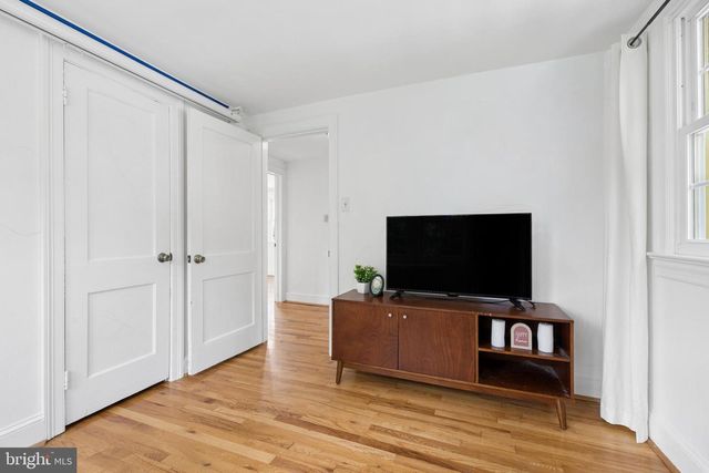 564 ORCHARD ST, Strasburg, VA 22657