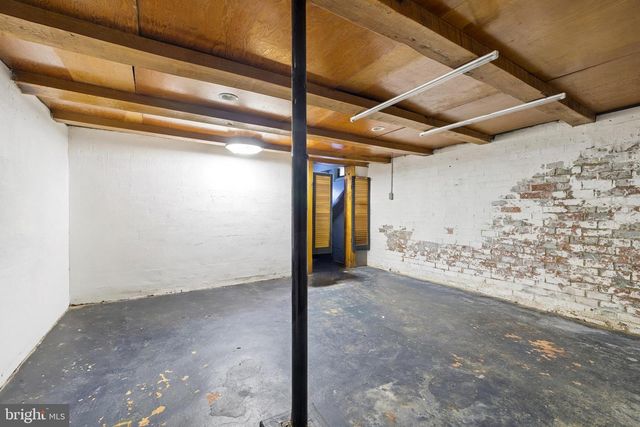 564 ORCHARD ST, Strasburg, VA 22657