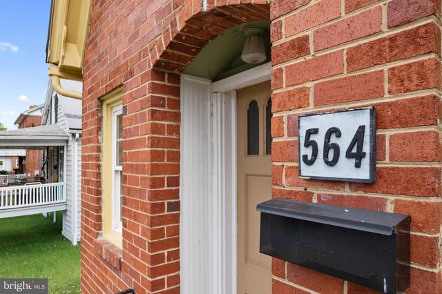 564 ORCHARD ST, Strasburg, VA 22657