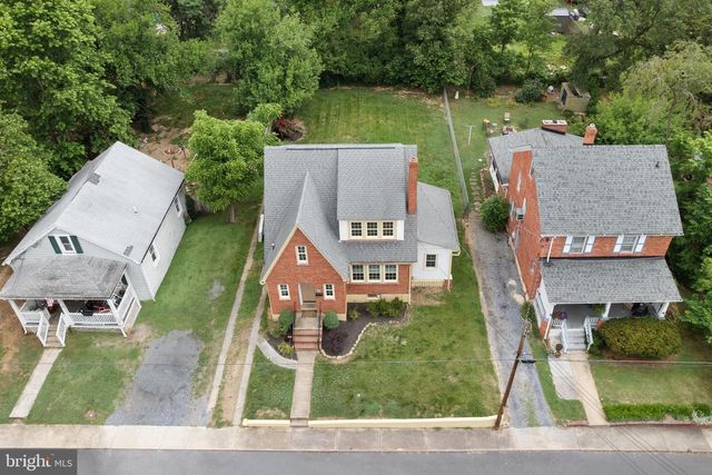 564 ORCHARD ST, Strasburg, VA 22657