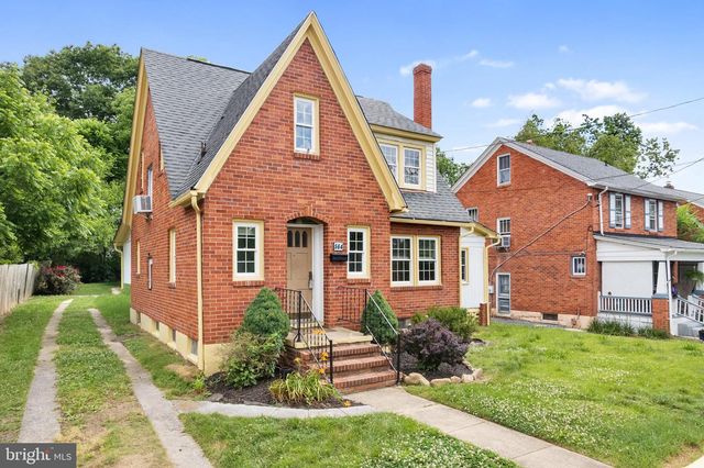 564 ORCHARD ST, Strasburg, VA 22657