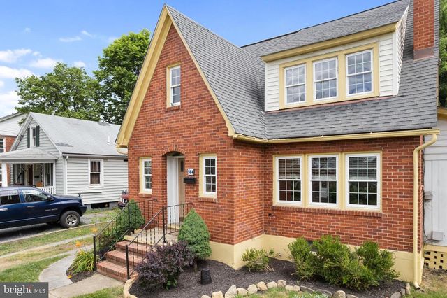 564 ORCHARD ST, Strasburg, VA 22657