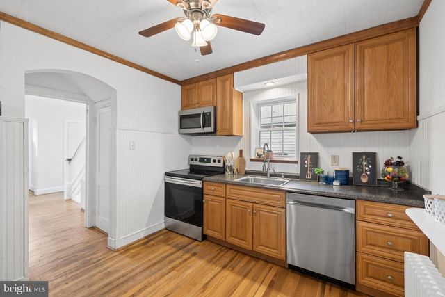 564 ORCHARD ST, Strasburg, VA 22657