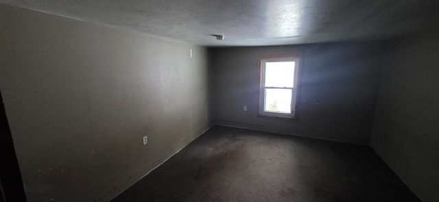 99 Route 27, Raymond, NH 03077